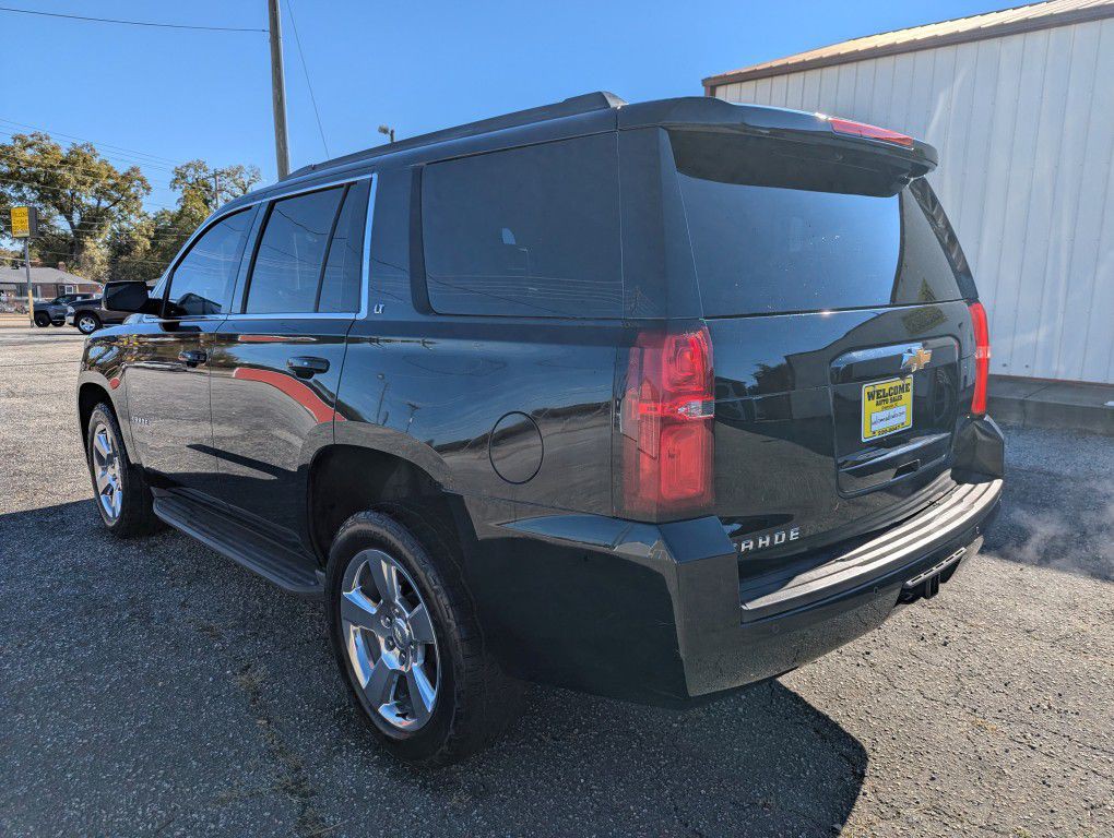 2017 Chevrolet Tahoe Image 3