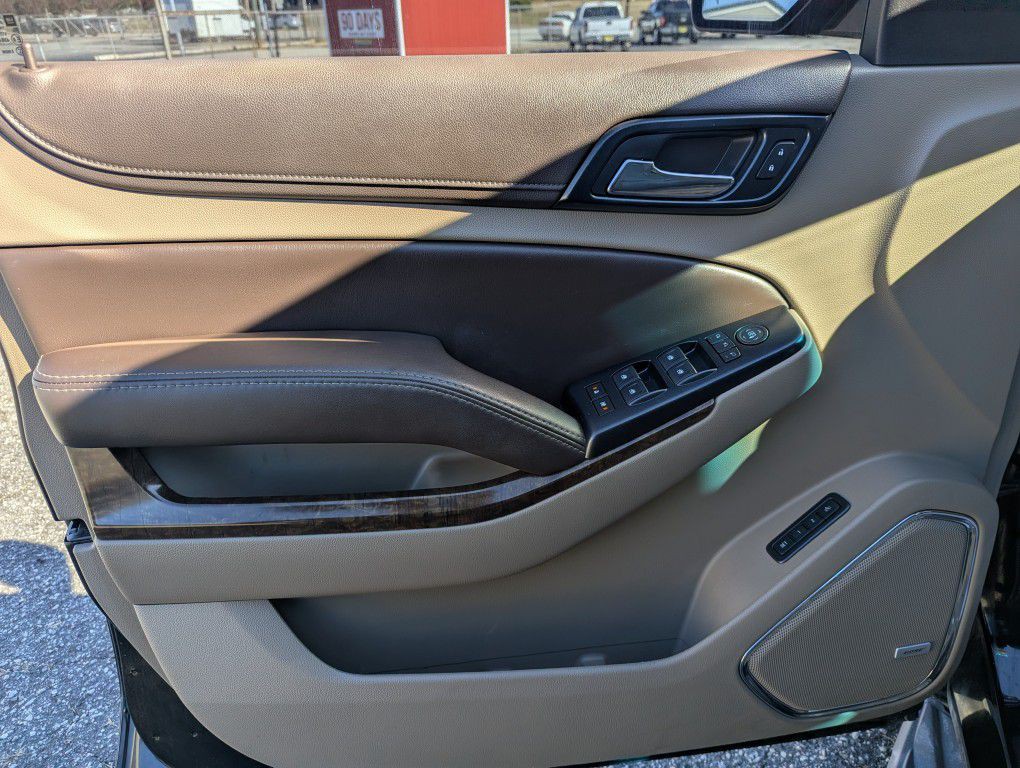 2017 Chevrolet Tahoe Image 8