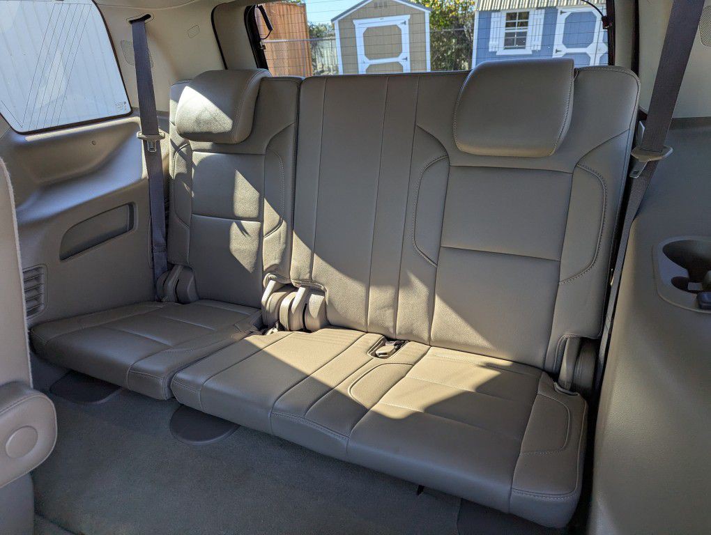 2017 Chevrolet Tahoe Image 23