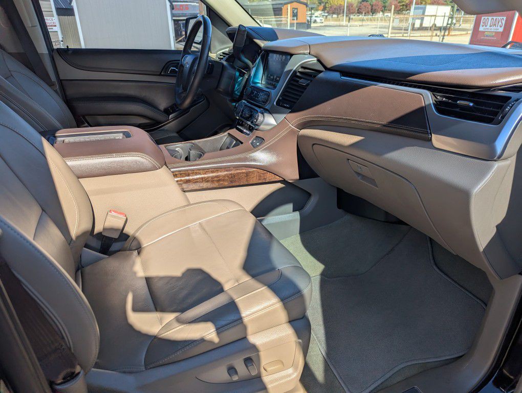 2017 Chevrolet Tahoe Image 29