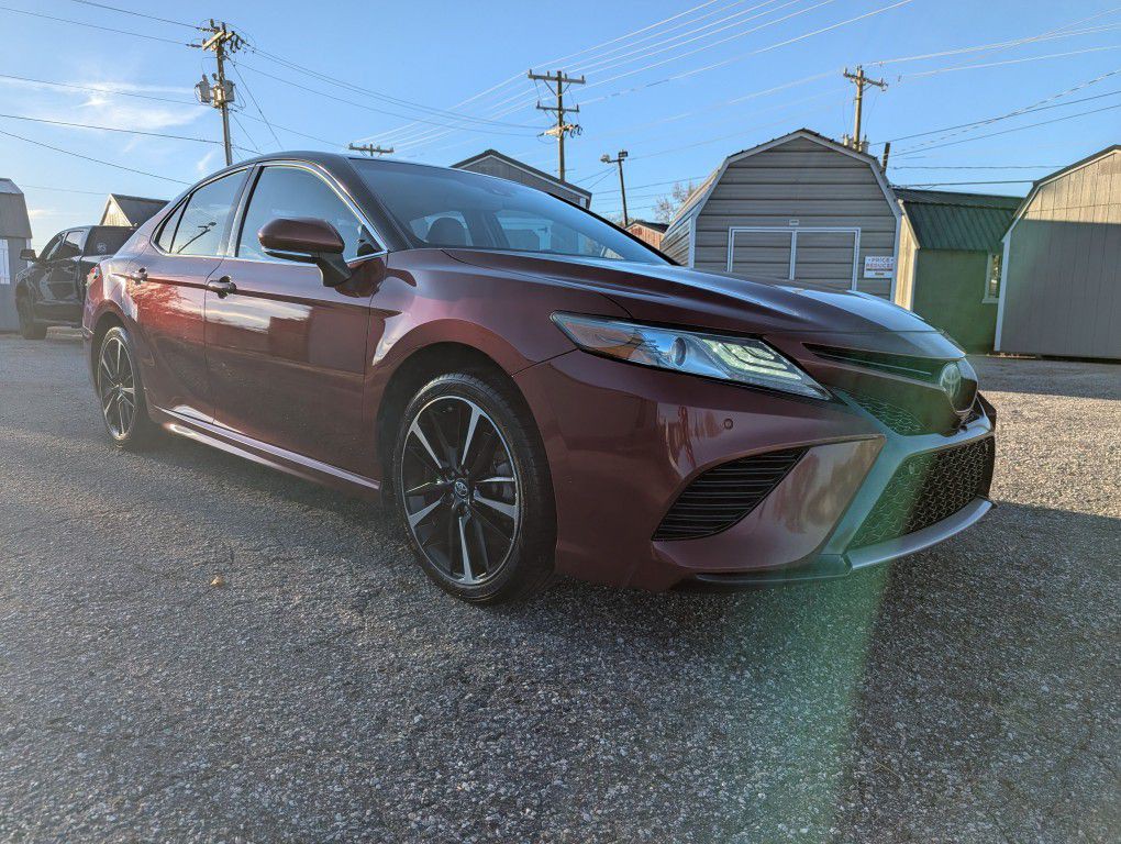 2018 Toyota Camry Image 1