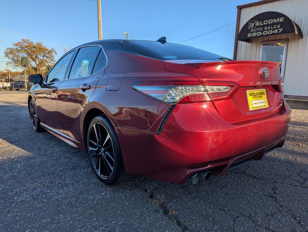 2018 Toyota Camry Image 3