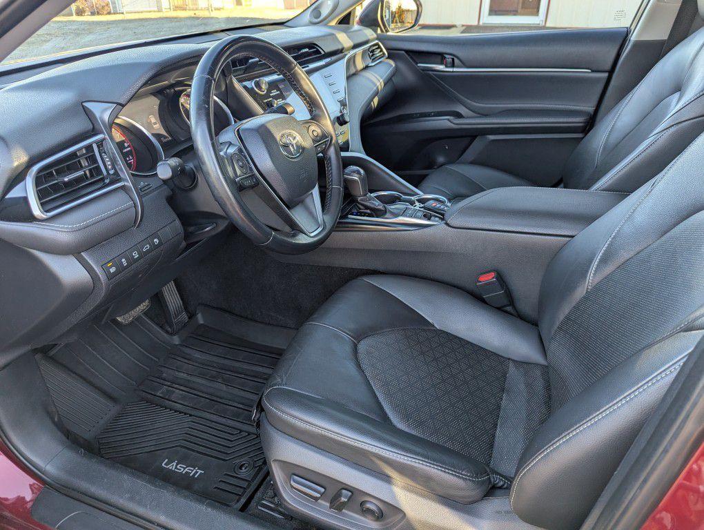 2018 Toyota Camry Image 6