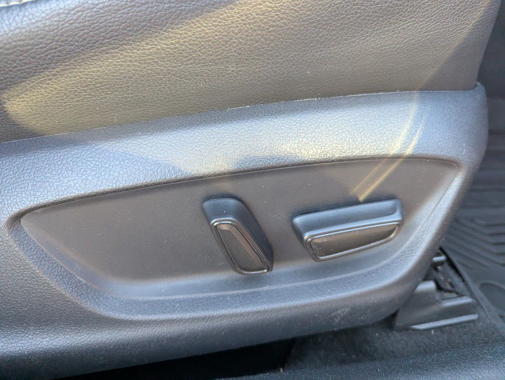 2018 Toyota Camry Image 31