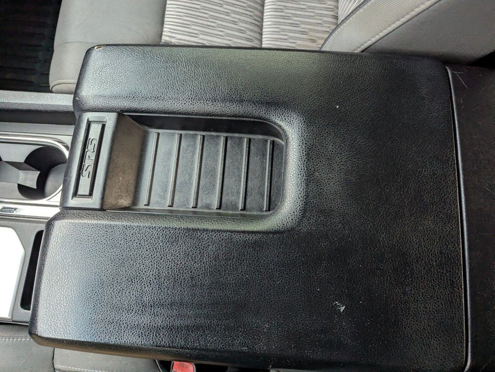 2015 Toyota Tundra Image 17