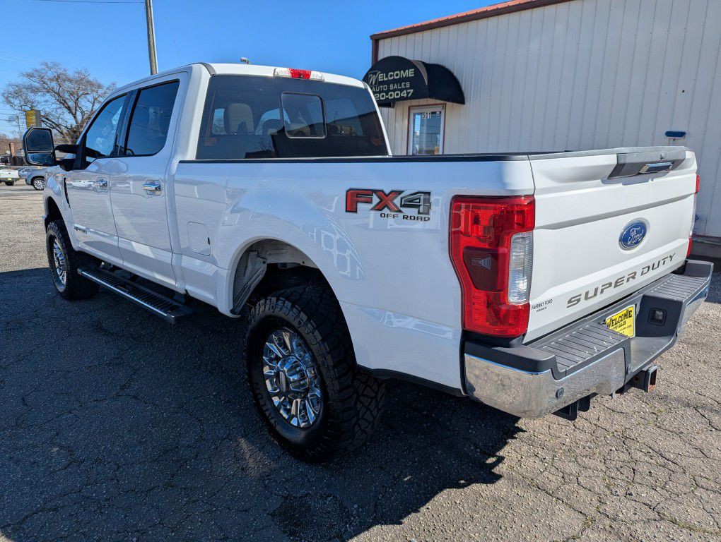 2017 Ford F-250 Image 3