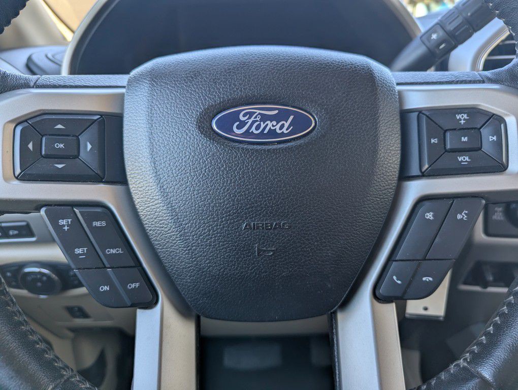 2017 Ford F-250 Image 22