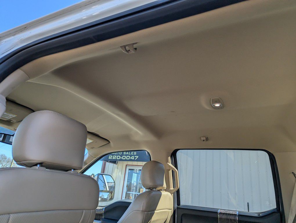 2017 Ford F-250 Image 28