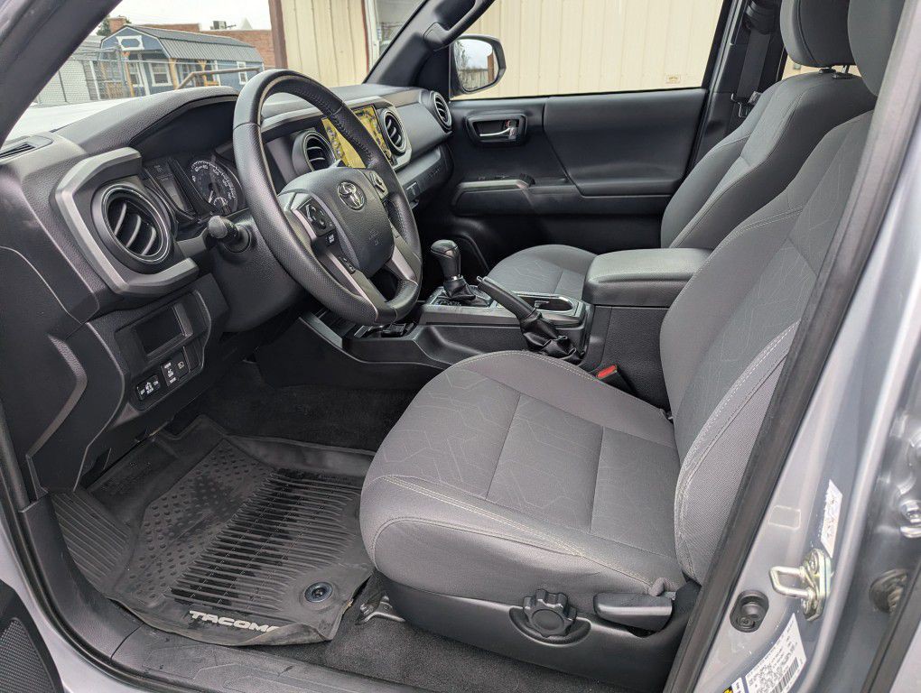 2019 Toyota Tacoma Image 13