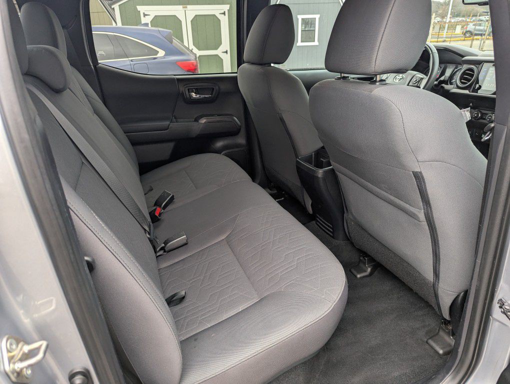 2019 Toyota Tacoma Image 30