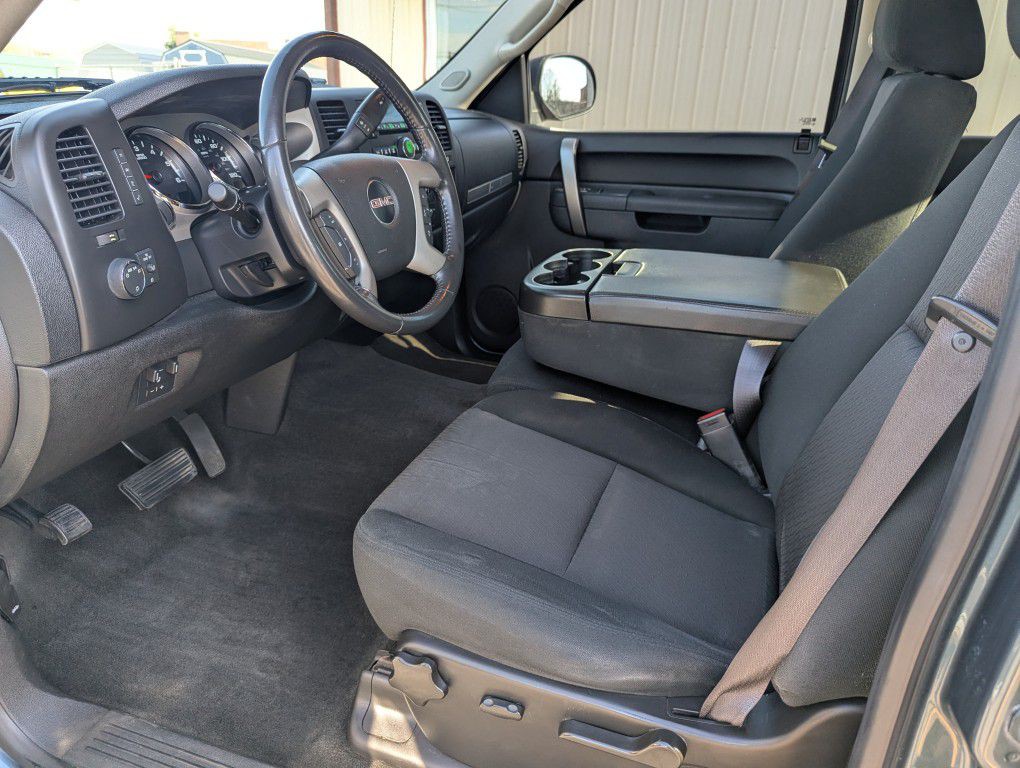 2012 GMC Sierra Image 12