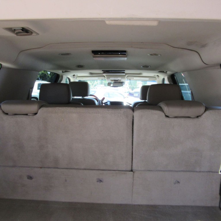 2015 Chevrolet Suburban Image 10