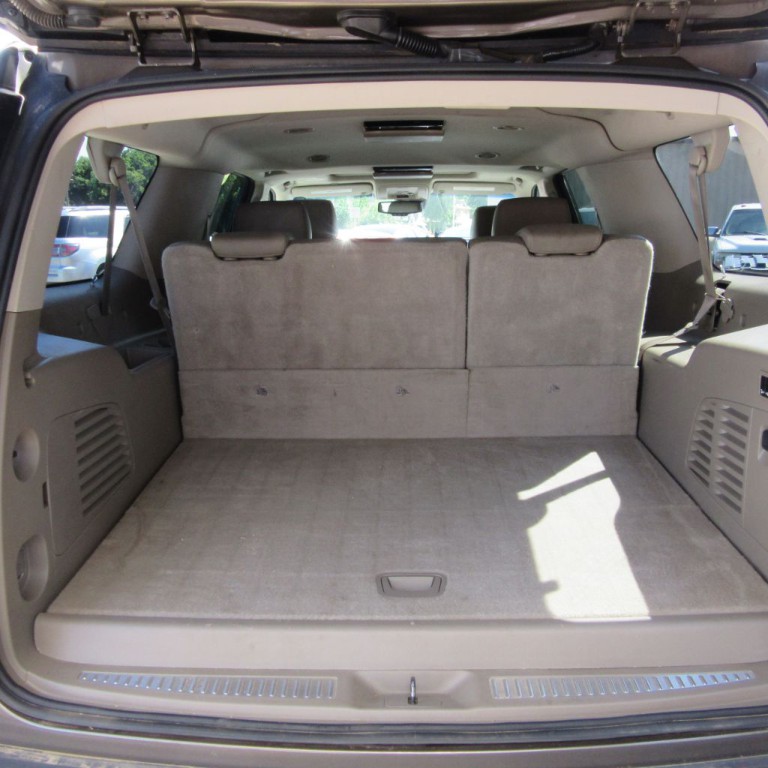 2015 Chevrolet Suburban Image 11