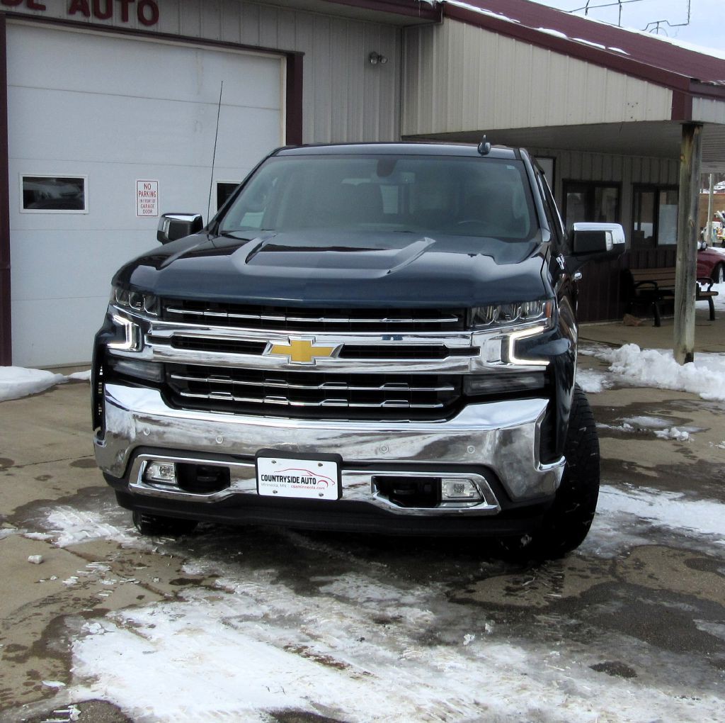 2021 Chevrolet Silverado 1500 Image 2