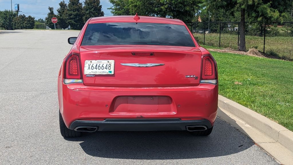 2015 Chrysler 300 Image 7