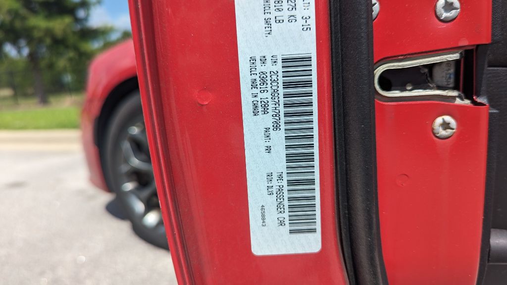 2015 Chrysler 300 Image 25