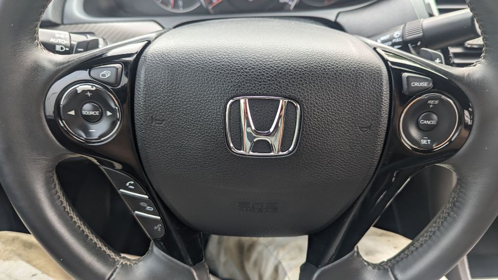 2016 Honda Accord Image 12