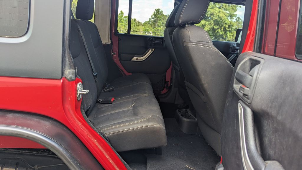 2014 Jeep Wrangler Unlimited Image 19