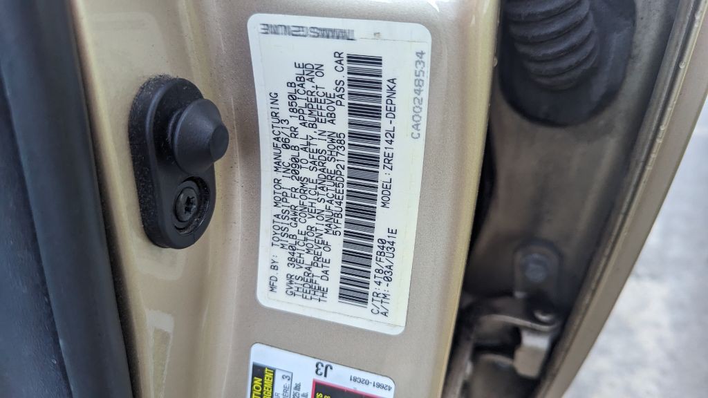 2013 Toyota Corolla Image 23