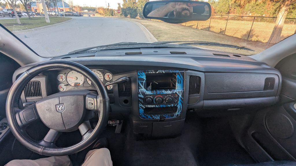 2005 Dodge Ram 2500 Image 13