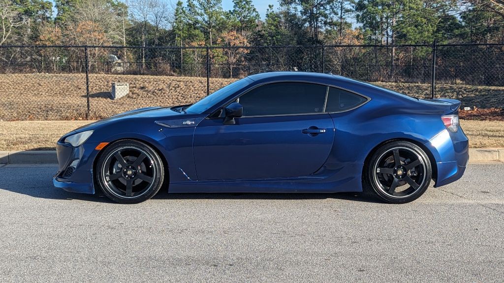 2013 Scion FR-S Image 6