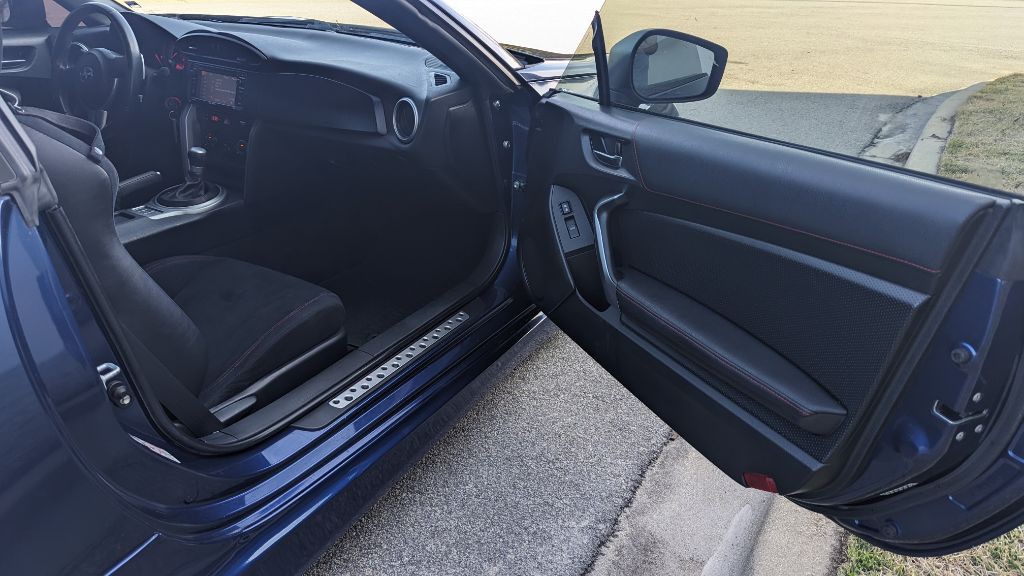 2013 Scion FR-S Image 19