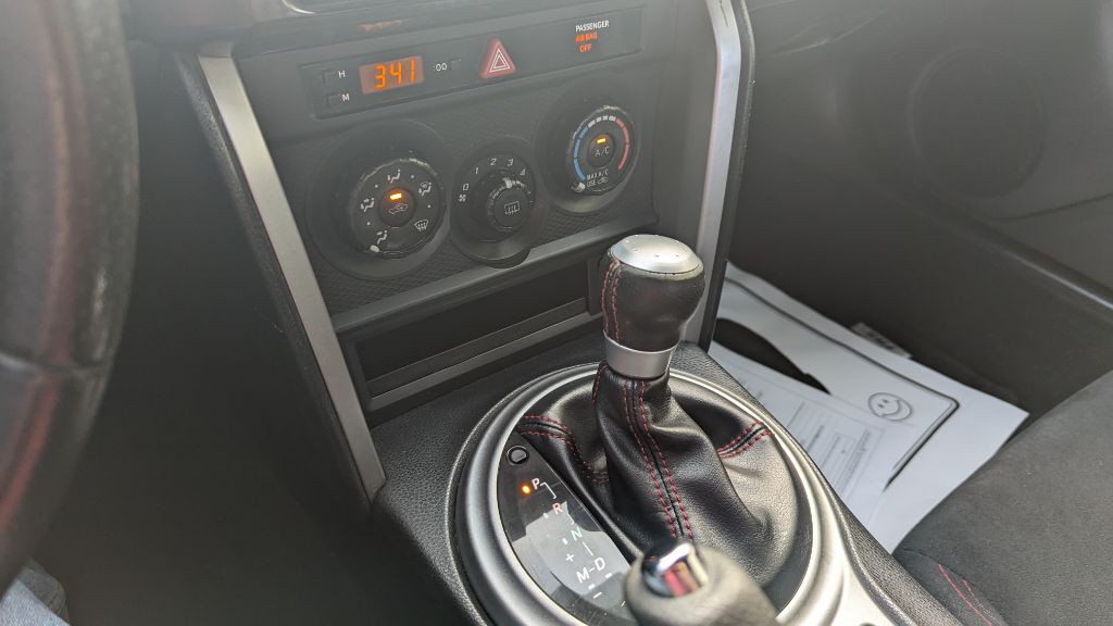 2013 Scion FR-S Image 13