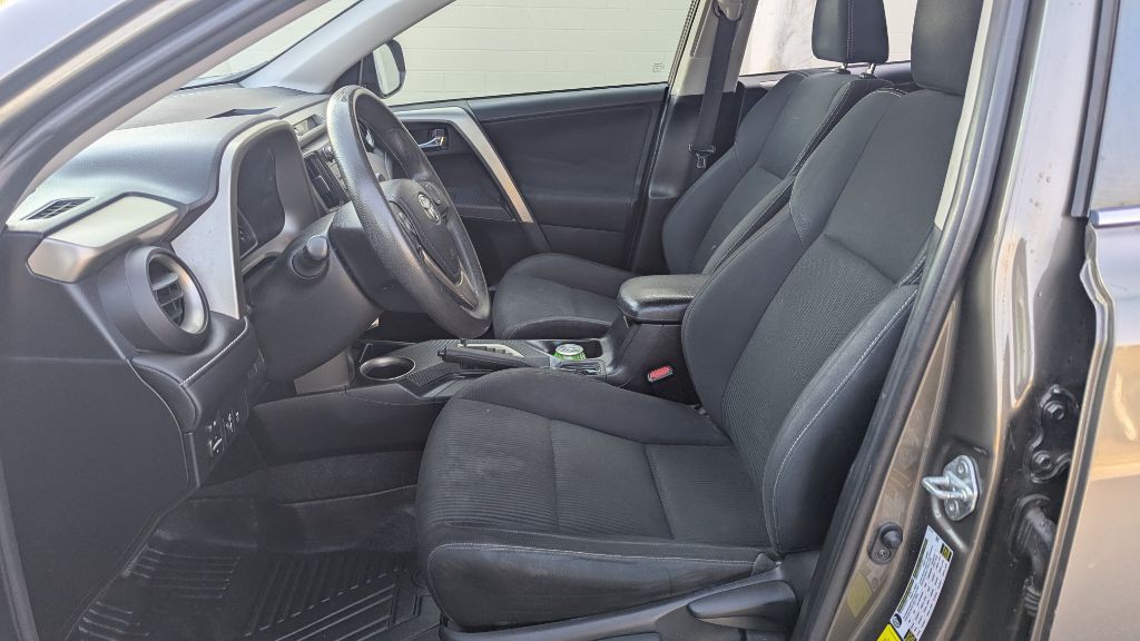 2015 Toyota Rav4 Image 12