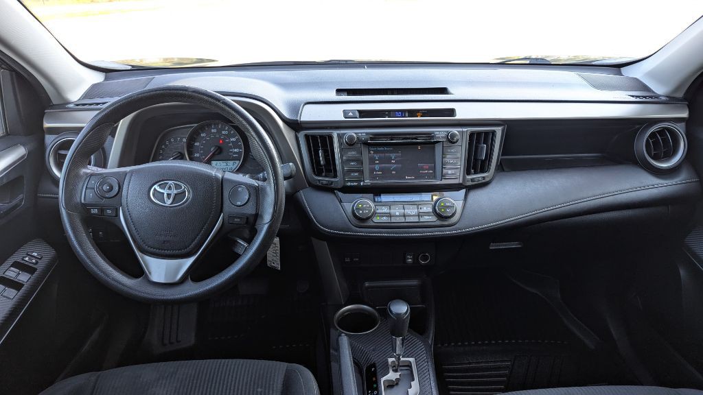 2015 Toyota Rav4 Image 14