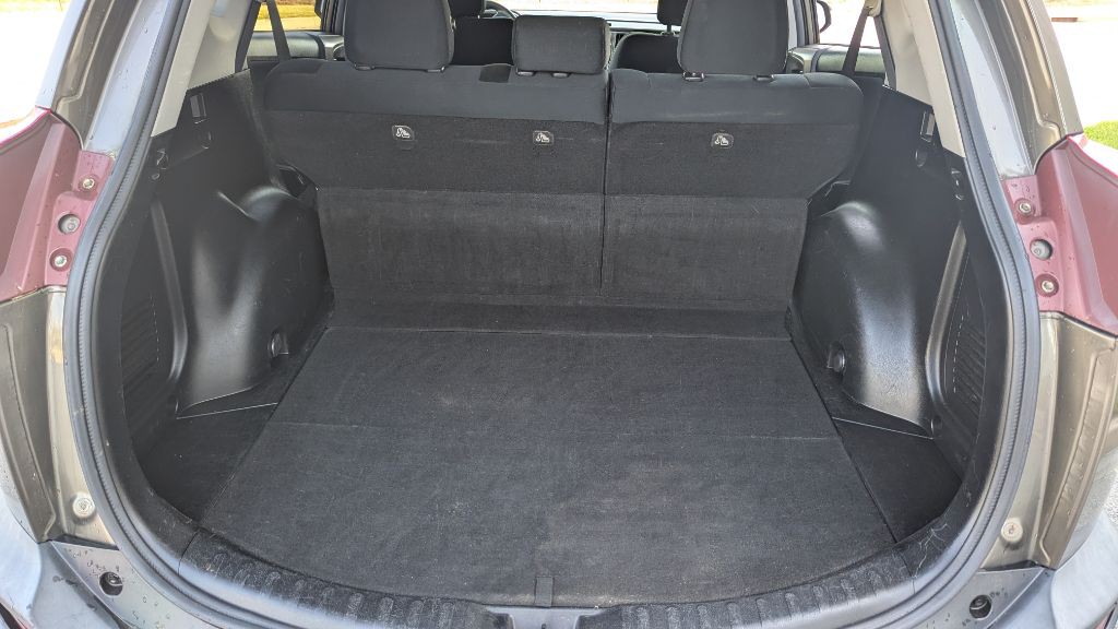 2015 Toyota Rav4 Image 18