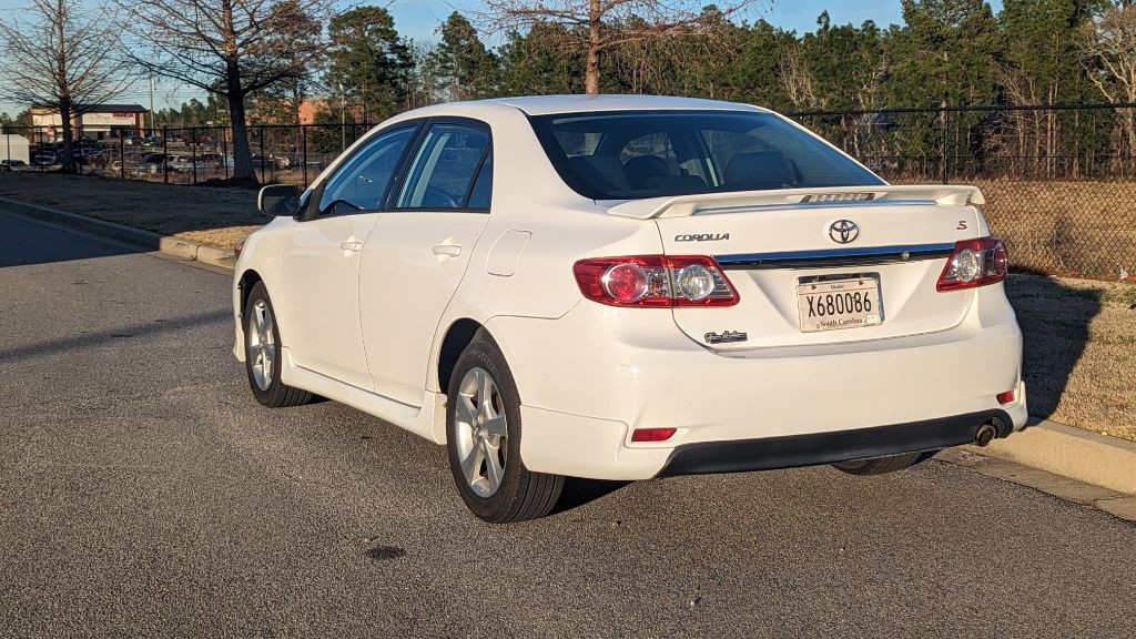 2012 Toyota Corolla Image 5