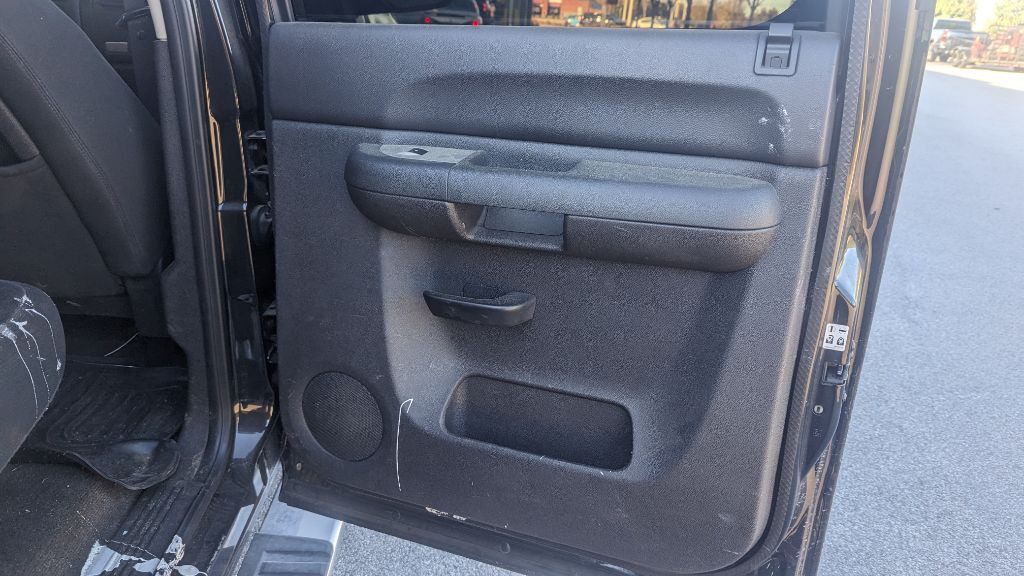 2010 Chevrolet Silverado 1500 Image 17