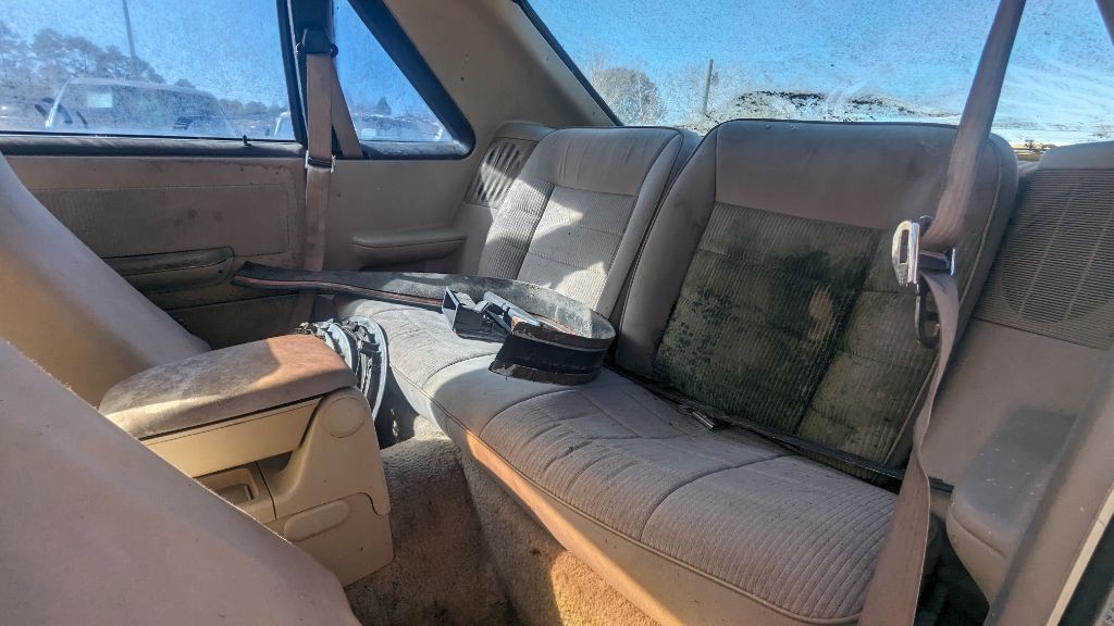 1988 Ford Mustang Image 9