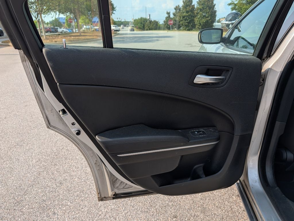 2019 Dodge Charger Image 15