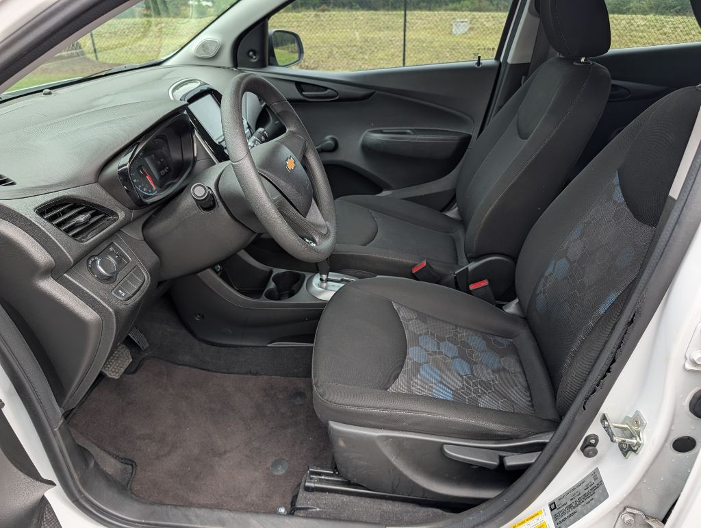 2016 Chevrolet Spark Image 11