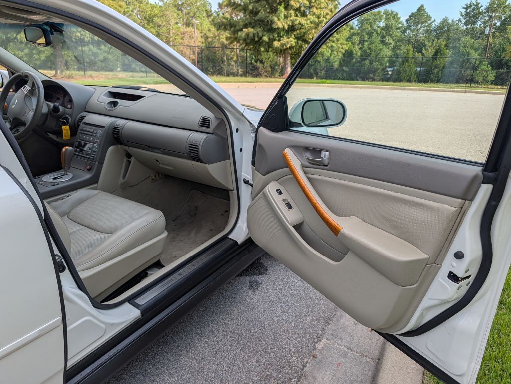 2003 INFINITI G35 Image 25