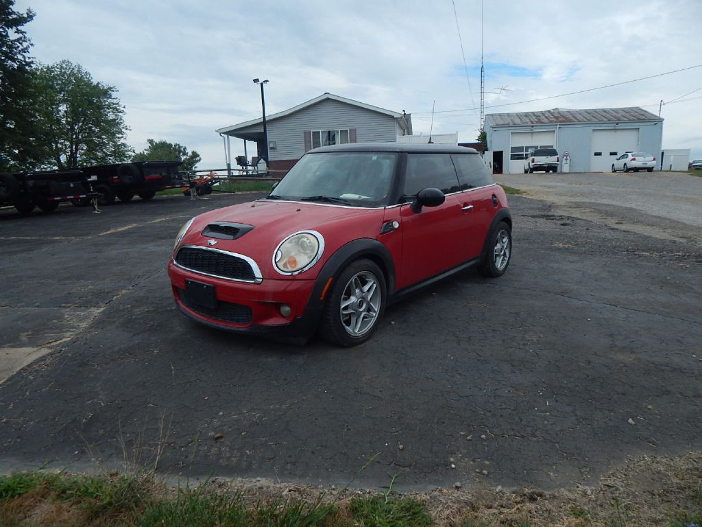 2008 MINI Cooper Image 2
