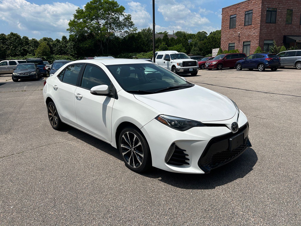 2018 Toyota Corolla Image 3