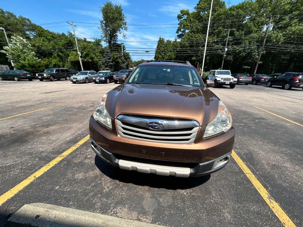 2011 Subaru Outback Image 8
