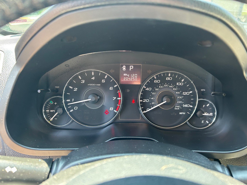 2011 Subaru Outback Image 10