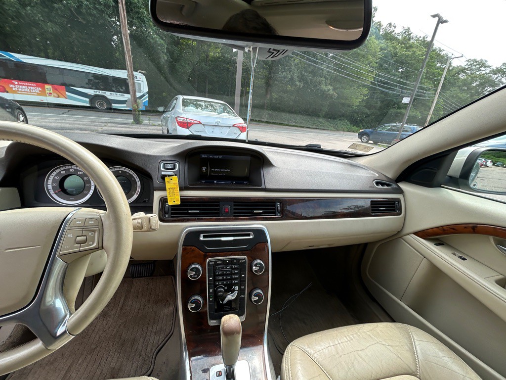 2012 Volvo XC70 Image 14