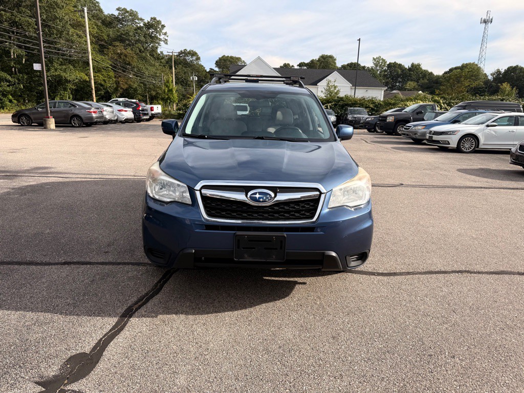 2014 Subaru Forester Image 2