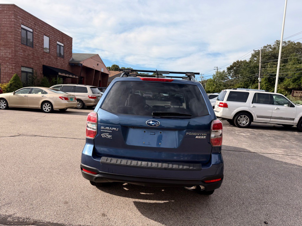 2014 Subaru Forester Image 6