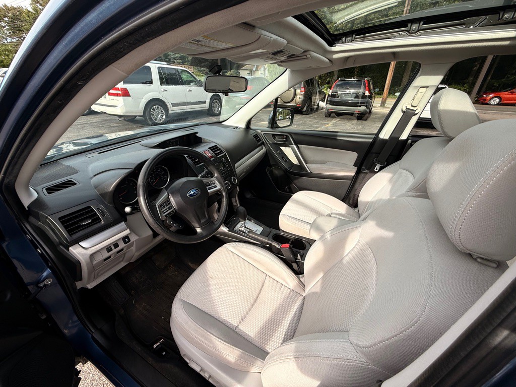 2014 Subaru Forester Image 9