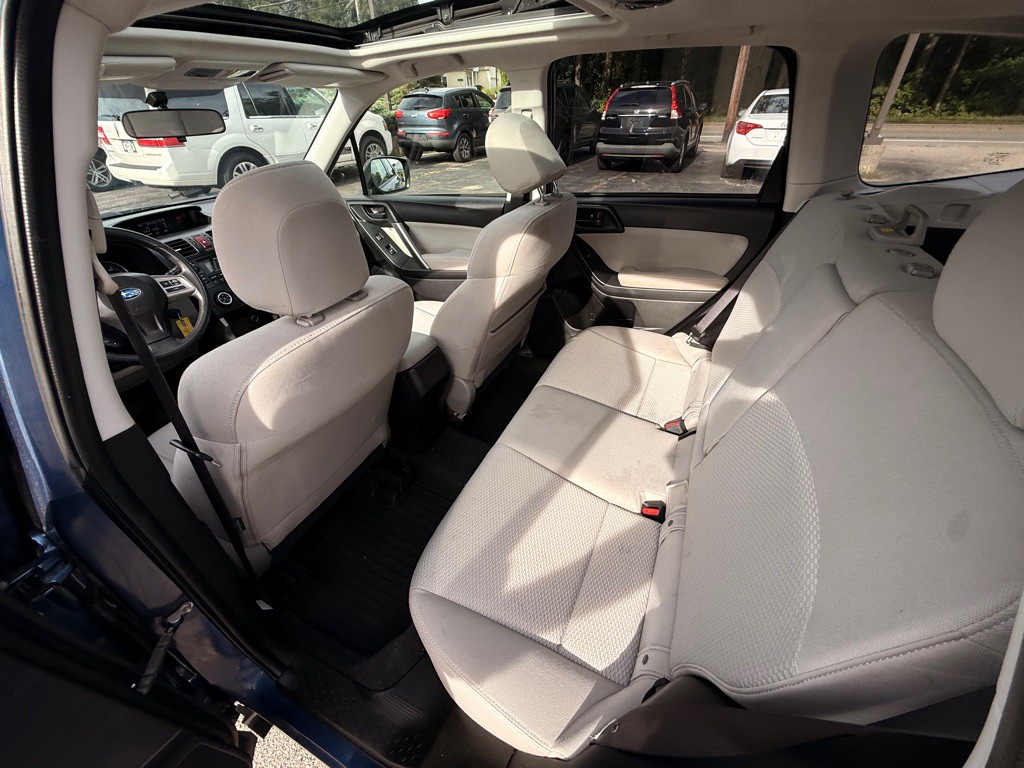 2014 Subaru Forester Image 11