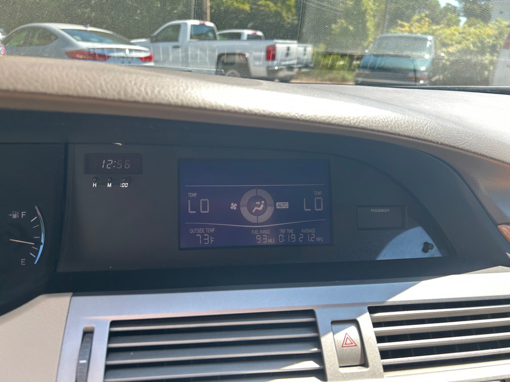 2006 Toyota Avalon Image 12