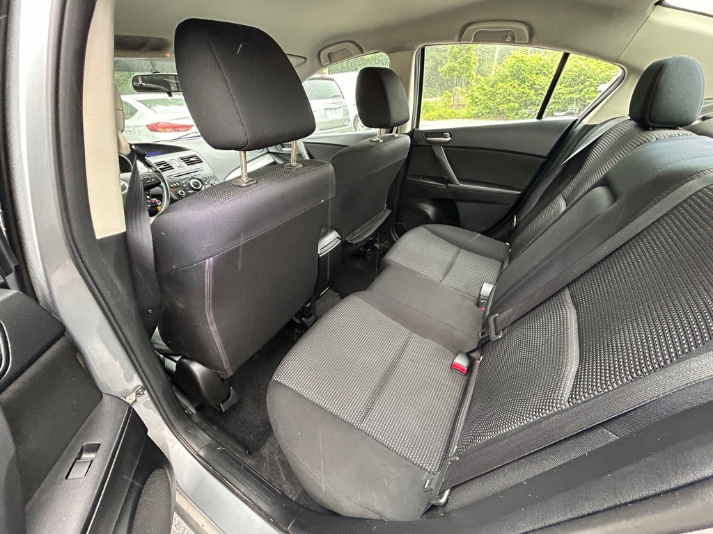 2012 Mazda Mazda3 Image 10