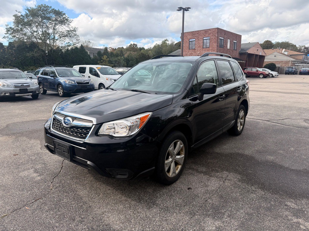 2015 Subaru Forester Image 1
