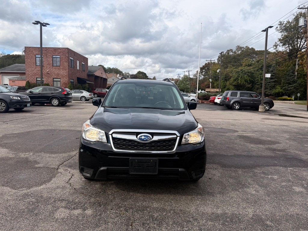 2015 Subaru Forester Image 2