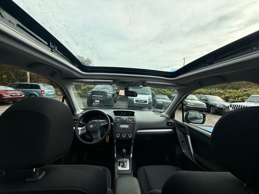 2015 Subaru Forester Image 10